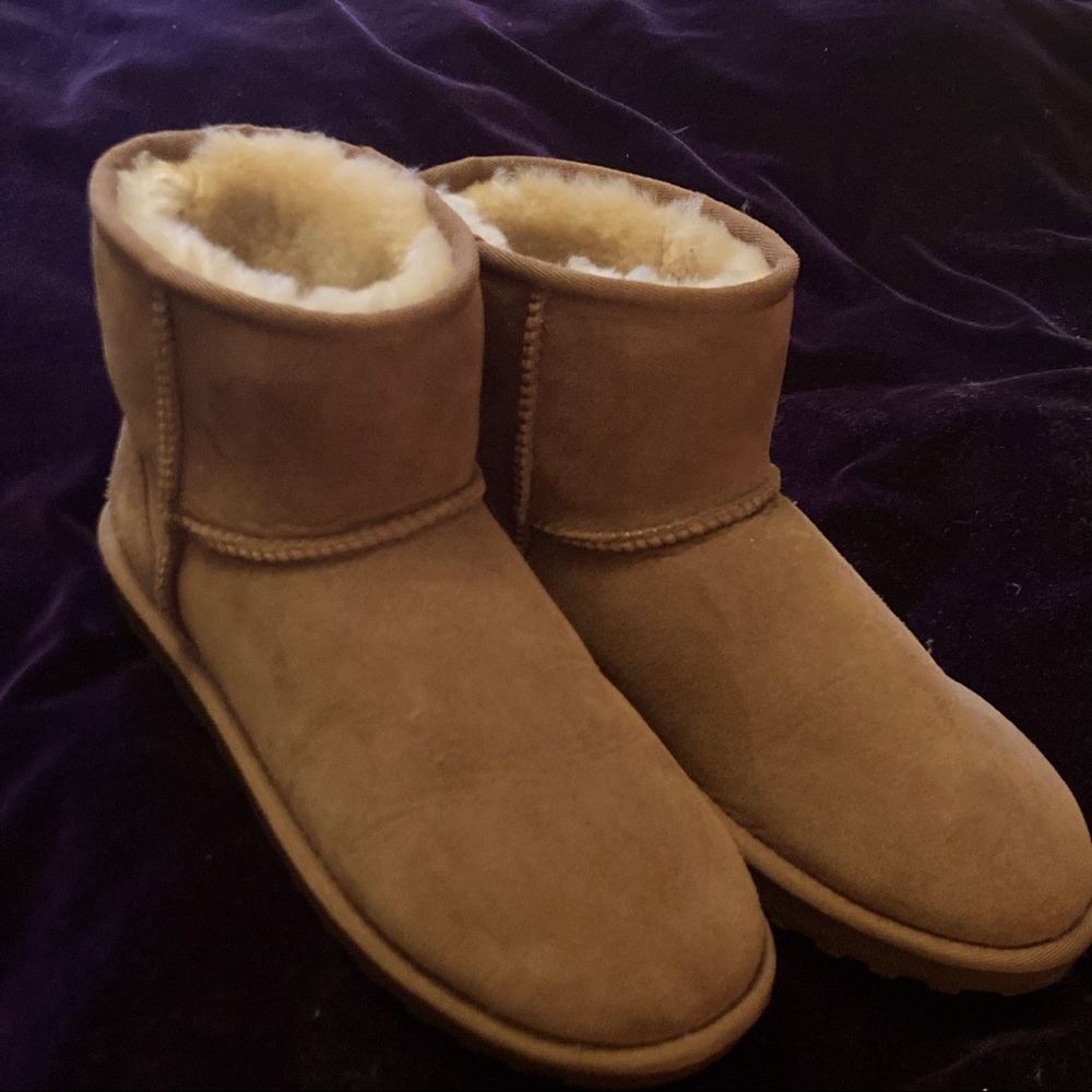 Genuine sheepskin shearling booties Sz 8 (W)